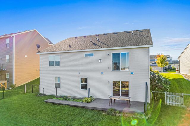 10001 190th Avenue NW, Elk River, MN 55330