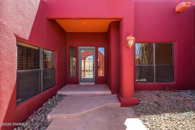 6887 Via Emma, Las Cruces, NM 88007