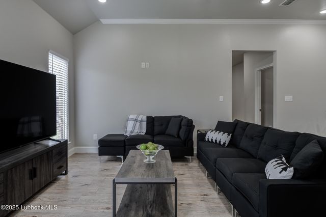 1206 N Essex Avenue, Lubbock, TX 79416