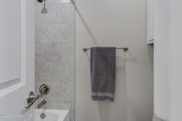 1206 N Essex Avenue, Lubbock, TX 79416