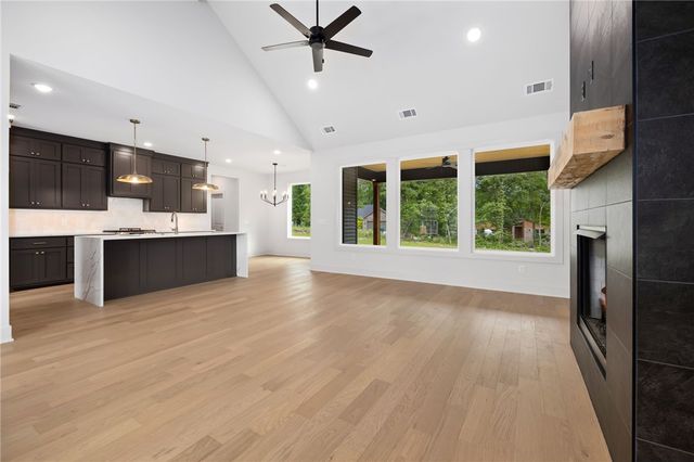 5 McGinnis Lane, Bella Vista, AR 72715