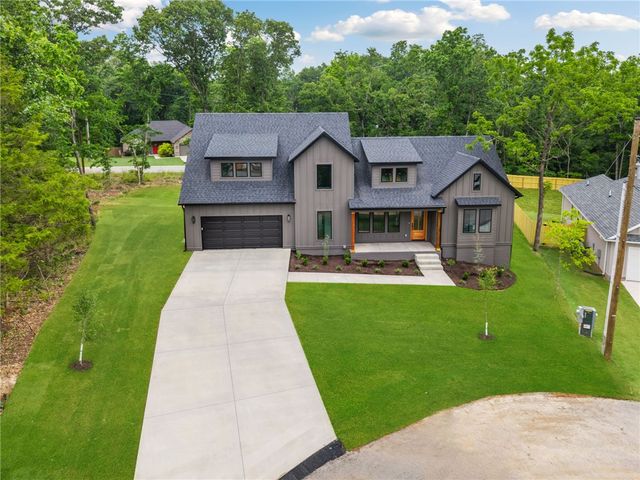 5 McGinnis Lane, Bella Vista, AR 72715