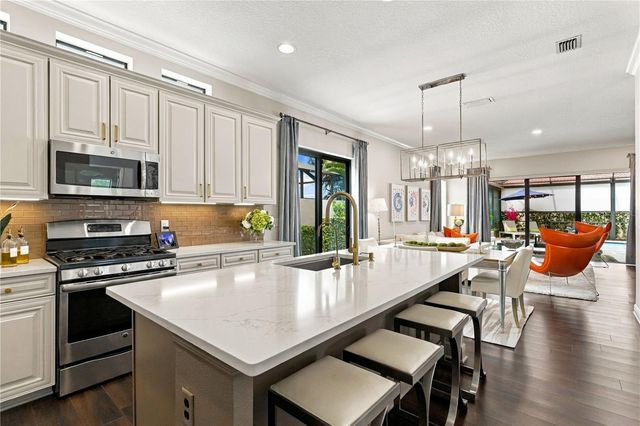 10619 GLENCORSE TERRACE, Bradenton, FL 34211