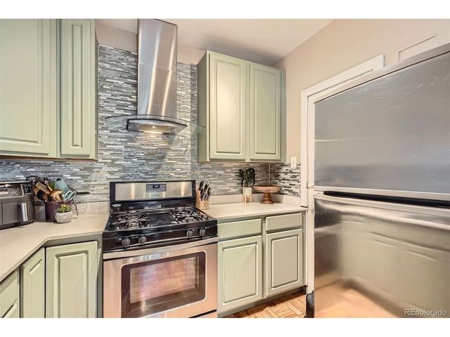 963 N Logan St 11, Denver, CO 80203