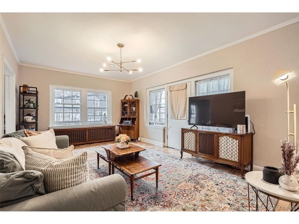 963 N Logan St 11, Denver, CO 80203