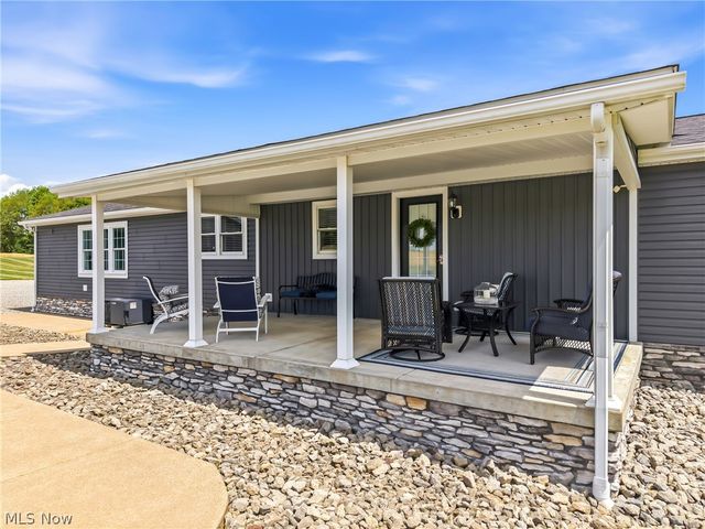 42275 State Route 39, Wellsville, OH 43968