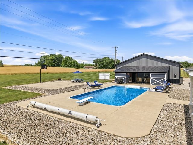 42275 State Route 39, Wellsville, OH 43968