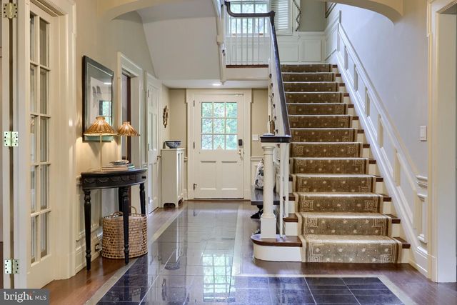 1933 LITITZ PIKE, Lancaster, PA 17601