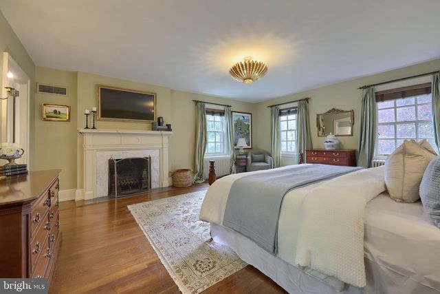 1933 LITITZ PIKE, Lancaster, PA 17601
