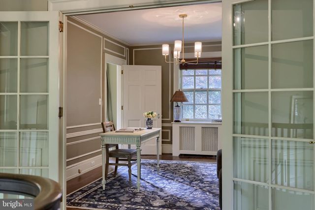 1933 LITITZ PIKE, Lancaster, PA 17601