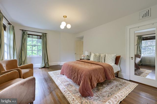 1933 LITITZ PIKE, Lancaster, PA 17601