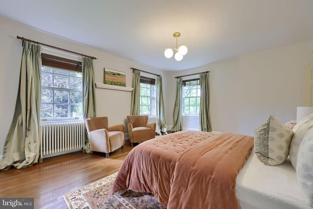 1933 LITITZ PIKE, Lancaster, PA 17601