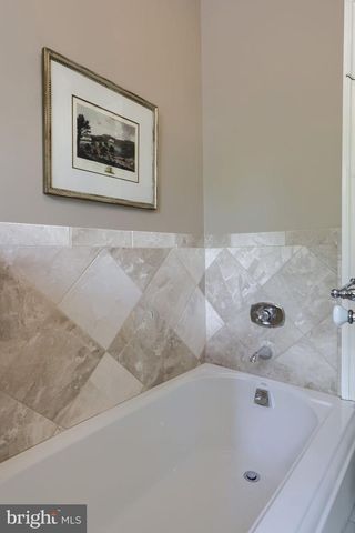 1933 LITITZ PIKE, Lancaster, PA 17601