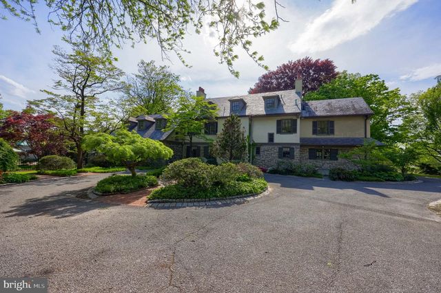 1933 LITITZ PIKE, Lancaster, PA 17601