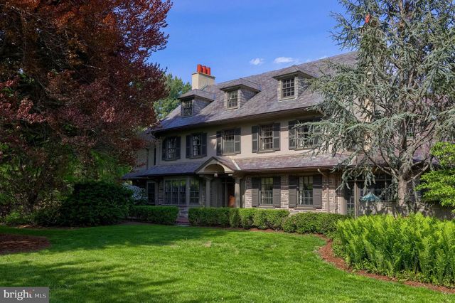 1933 LITITZ PIKE, Lancaster, PA 17601