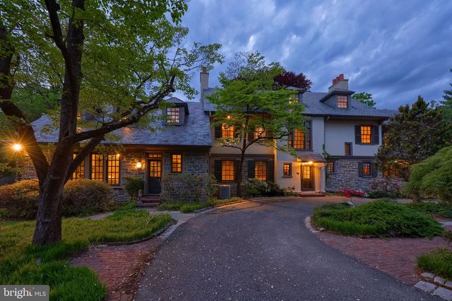 1933 LITITZ PIKE, Lancaster, PA 17601