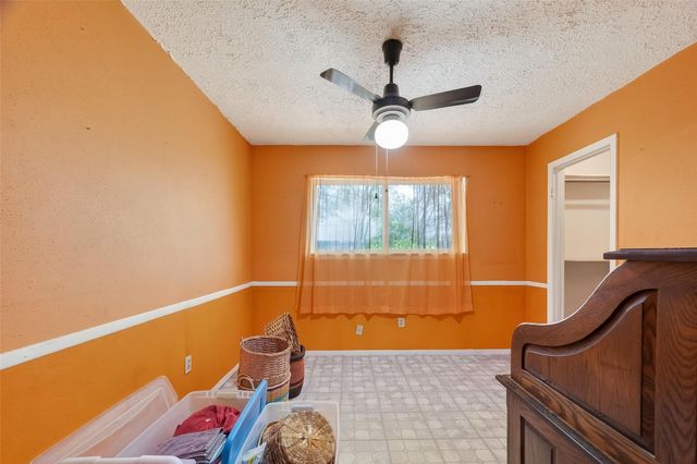 302 Windward Drive, League City, TX 77573