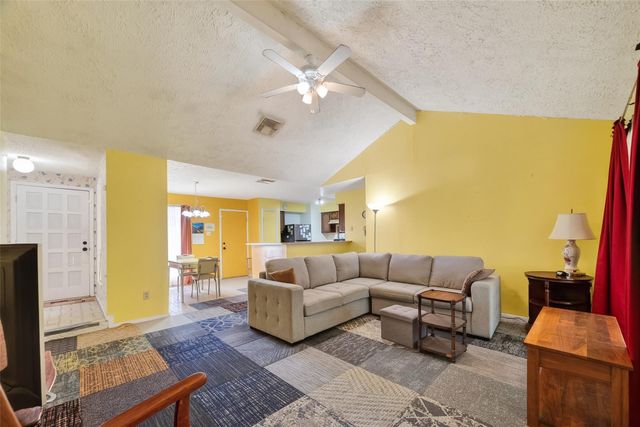 302 Windward Drive, League City, TX 77573