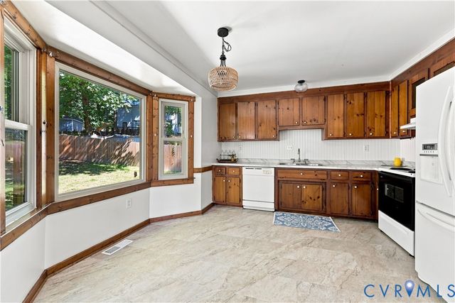 6906 Mason Woods Dr, Chesterfield, VA 23234