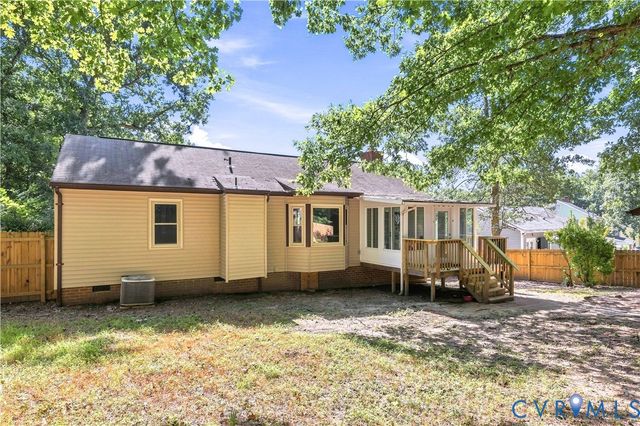 6906 Mason Woods Dr, Chesterfield, VA 23234