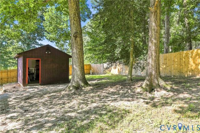 6906 Mason Woods Dr, Chesterfield, VA 23234