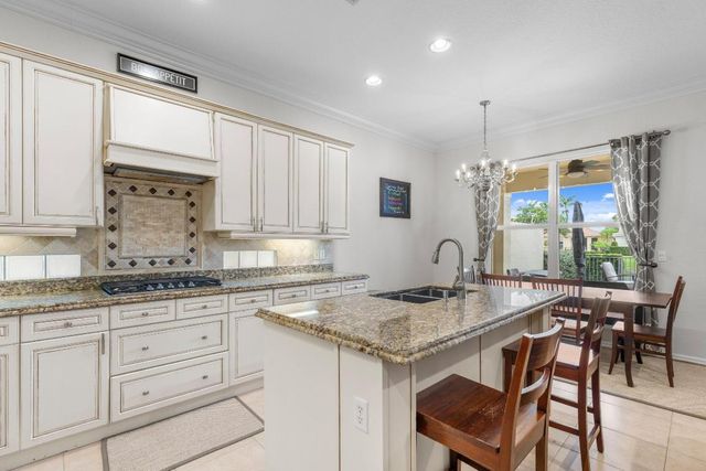 117 Via Condado Way, Palm Beach Gardens, FL 33418