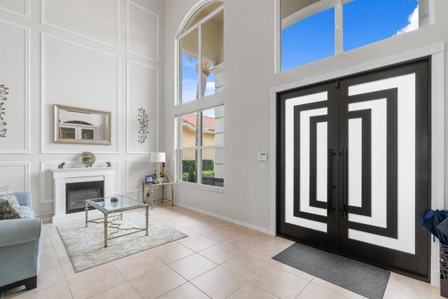 117 Via Condado Way, Palm Beach Gardens, FL 33418