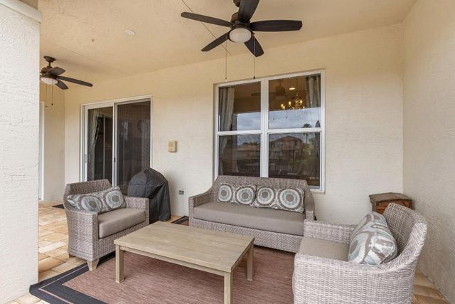 117 Via Condado Way, Palm Beach Gardens, FL 33418