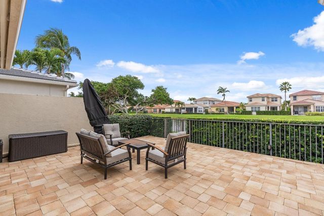 117 Via Condado Way, Palm Beach Gardens, FL 33418