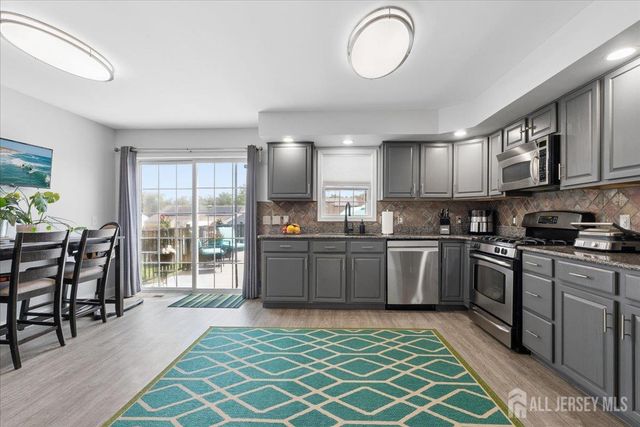130 Clauss Street, Carteret, NJ 07008