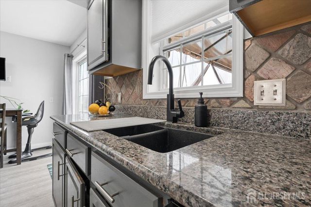 130 Clauss Street, Carteret, NJ 07008