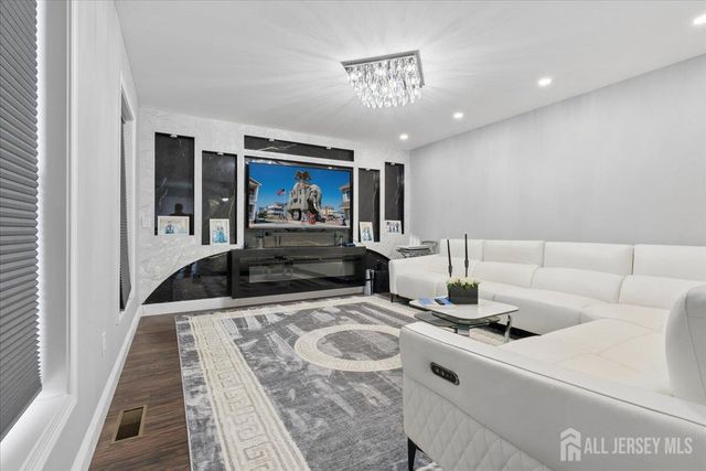 130 Clauss Street, Carteret, NJ 07008