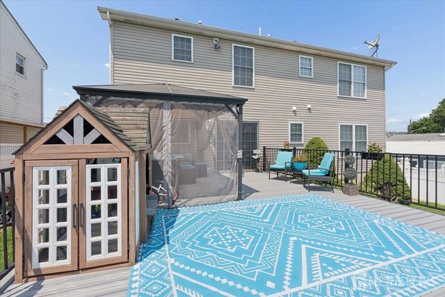 130 Clauss Street, Carteret, NJ 07008