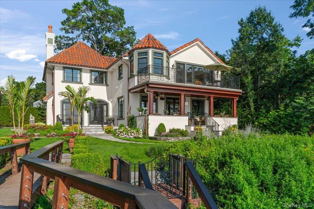 353 Centre Island Road, Oyster Bay, NY 11771