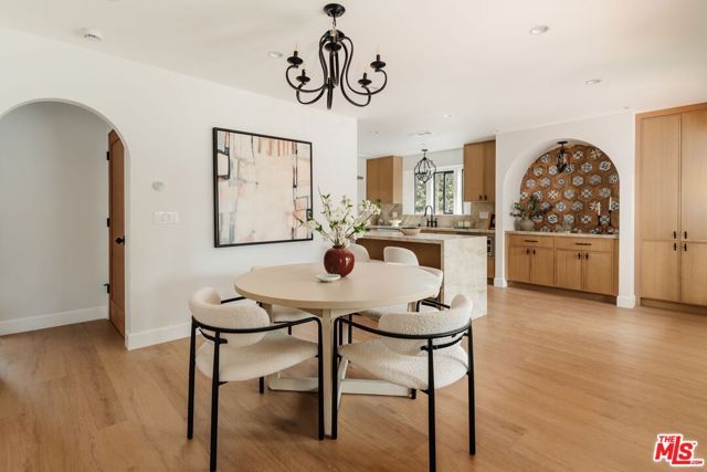 3936 Olmsted Avenue, Los Angeles, CA 90008