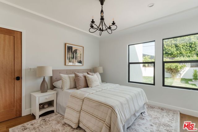 3936 Olmsted Avenue, Los Angeles, CA 90008