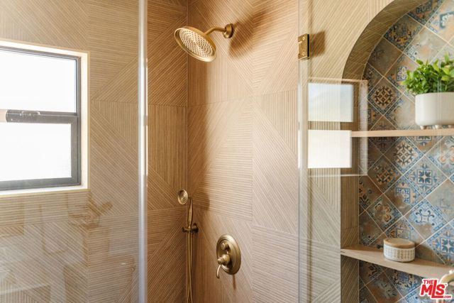 3936 Olmsted Avenue, Los Angeles, CA 90008