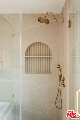 3936 Olmsted Avenue, Los Angeles, CA 90008