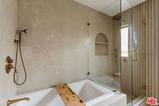 3936 Olmsted Avenue, Los Angeles, CA 90008