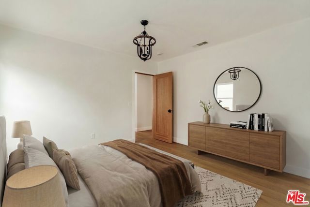 3936 Olmsted Avenue, Los Angeles, CA 90008