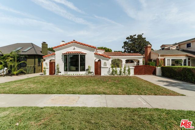 3936 Olmsted Avenue, Los Angeles, CA 90008