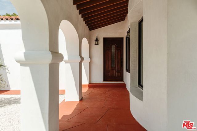 3936 Olmsted Avenue, Los Angeles, CA 90008