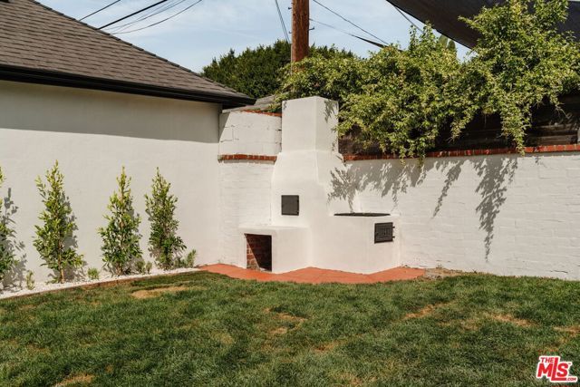 3936 Olmsted Avenue, Los Angeles, CA 90008