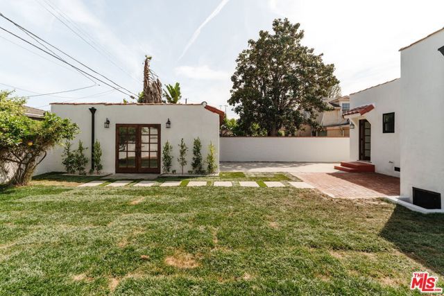 3936 Olmsted Avenue, Los Angeles, CA 90008