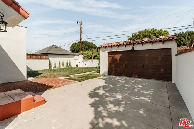 3936 Olmsted Avenue, Los Angeles, CA 90008