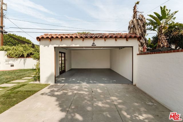 3936 Olmsted Avenue, Los Angeles, CA 90008