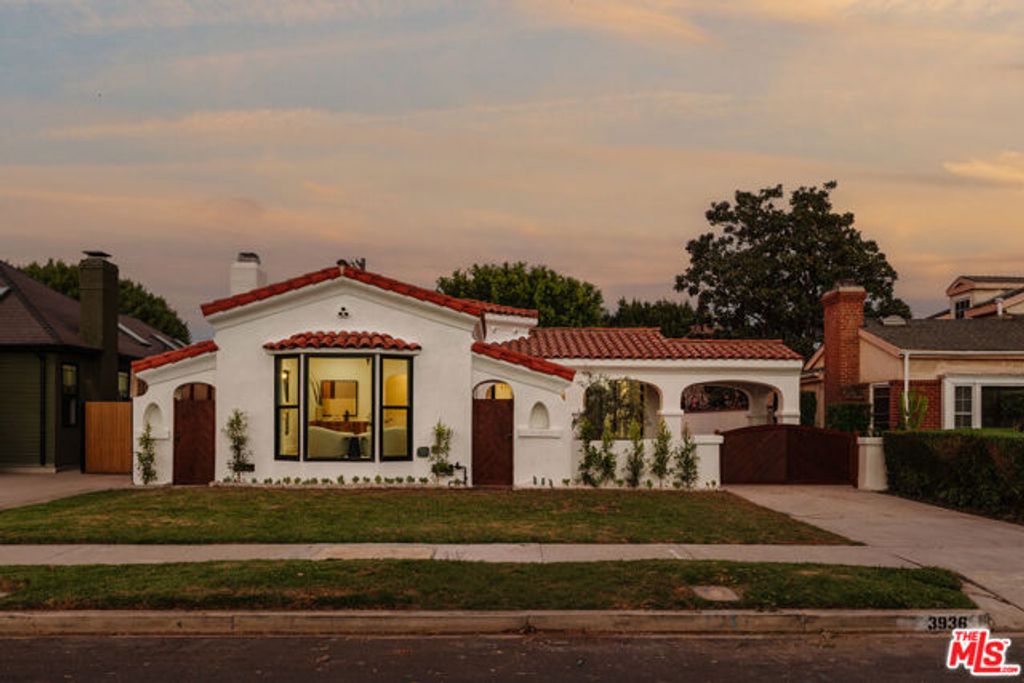 3936 Olmsted Avenue, Los Angeles, CA 90008