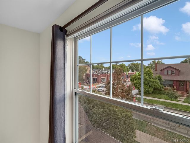 1400 Beaconsfield Avenue, Grosse Pointe Park, MI 48230