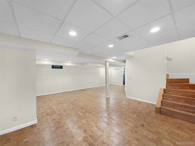 1400 Beaconsfield Avenue, Grosse Pointe Park, MI 48230