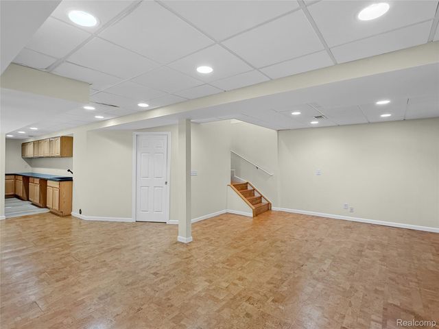 1400 Beaconsfield Avenue, Grosse Pointe Park, MI 48230